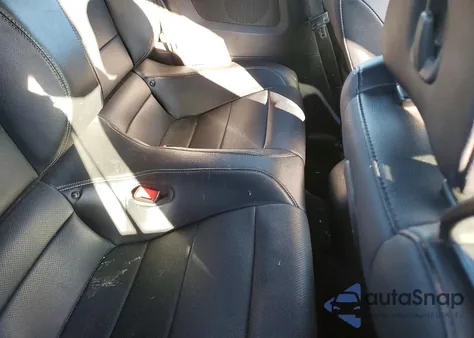 2019 Ford Mustang z USA, uszkodzony, nr VIN 1FATP8UH7K5150853